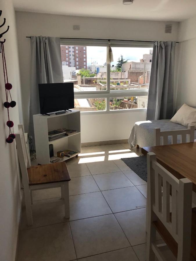 Dto Nuevo Barrio Universitario II , Wifi Y Cochera-Check In Express-Pet Friendly Bahía Blanca Buitenkant foto
